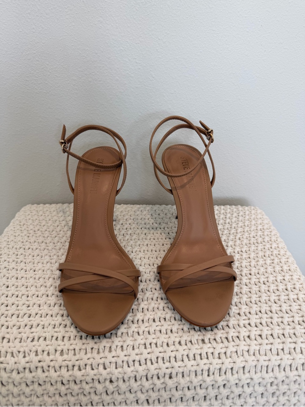 Steve Madden Tan Strappy Ankle‑Wrap Heels